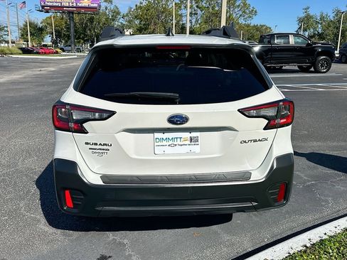 Used 2020 Subaru Outback Premium image 7