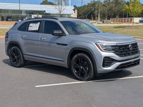 New 2026 Volkswagen Atlas Cross Sport SEL R-Line AWD/4WD image 2