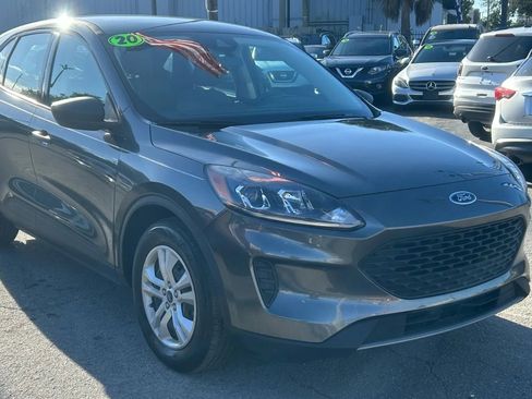 Used 2020 Ford Escape S image 4