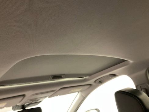 Used 2020 Honda CR-V Touring image 30