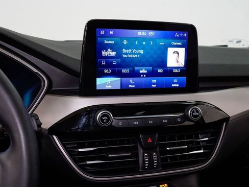 Used 2022 Ford Escape SEL w/ Technology Package image 19