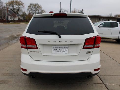 Used 2017 Dodge Journey SXT w/ Comfort/Convenience Group image 4