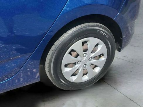 Used 2017 Hyundai Accent SE image 18