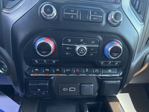 Used 2022 GMC Sierra 1500 SLT w/ SLT Premium Plus Package image 24