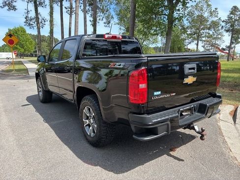 Used 2017 Chevrolet Colorado Z71 image 5
