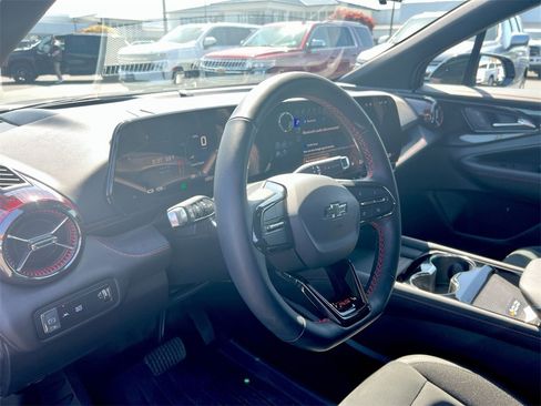 Certified 2024 Chevrolet Blazer EV RS image 10