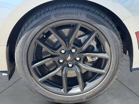 Used 2025 Ford Mustang GT Premium RWD image 4