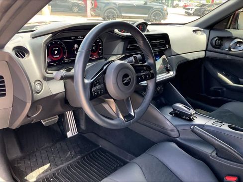 Used 2024 Nissan Z Performance w/ Floor Mat Package RWD image 18