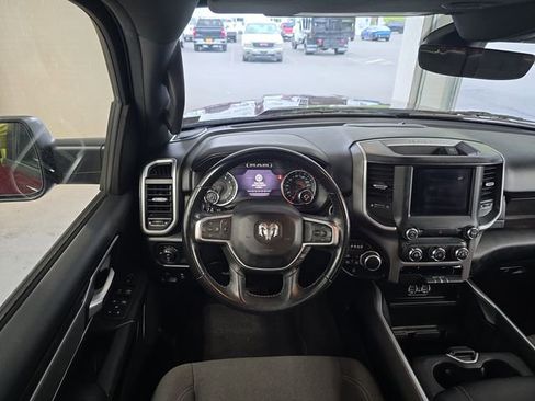 Used 2022 RAM 1500 Big Horn AWD/4WD image 12