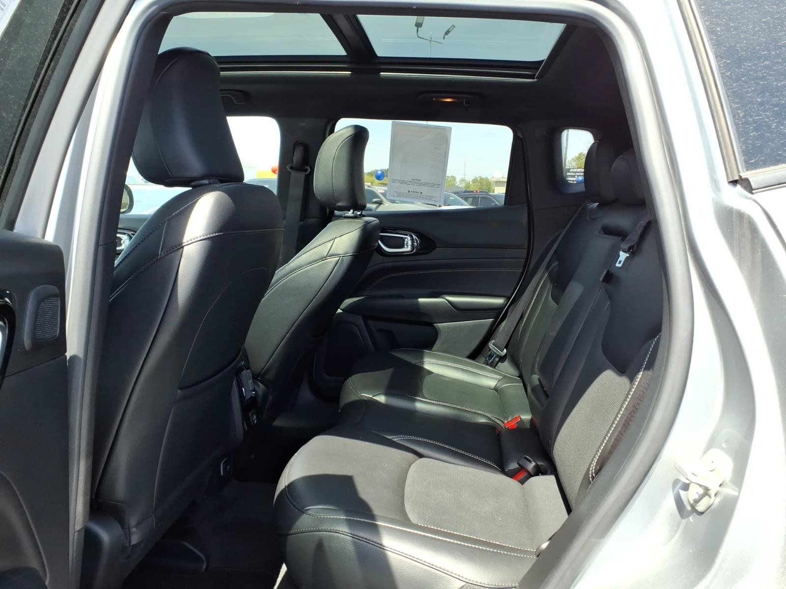 Used 2023 Jeep Compass High Altitude AWD/4WD image 11
