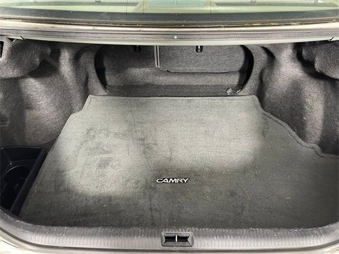 Used 2003 Toyota Camry LE image 12