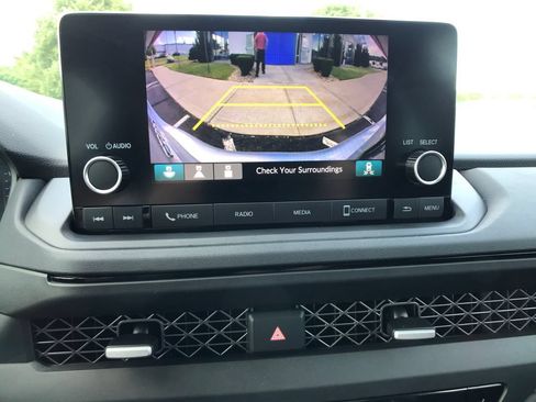 Certified 2025 Honda Accord SE image 23