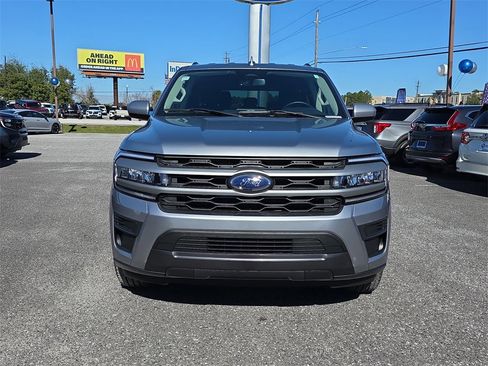 Certified 2023 Ford Expedition Max XLT image 10