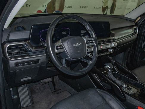 Used 2024 Kia Telluride S w/ S Sunroof Package image 6