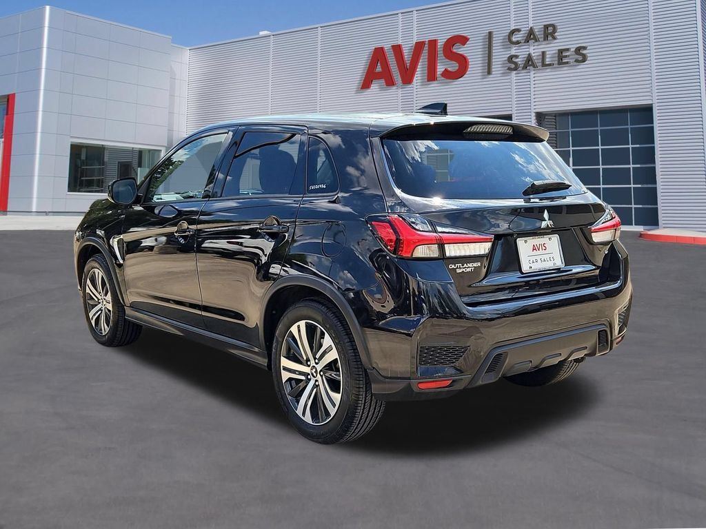 Used 2025 Mitsubishi Outlander Sport SE AWD/4WD image 9