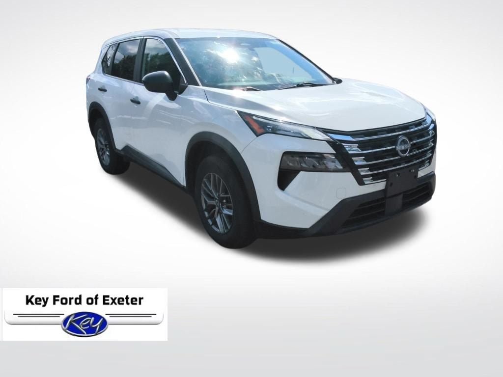 Used 2024 Nissan Rogue S AWD/4WD image 1