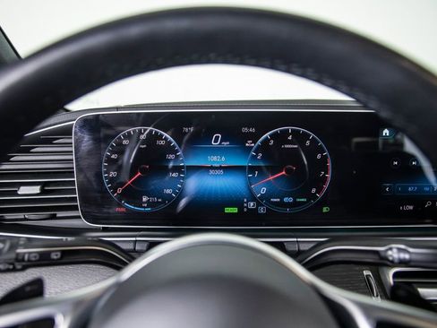 Used 2023 Mercedes-Benz GLS 450 4MATIC image 30