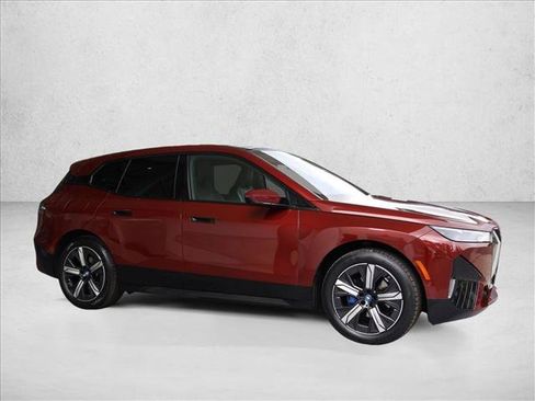 Certified 2024 BMW iX xDrive50 w/ Premium Package AWD/4WD image 4