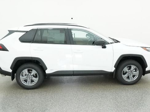 New 2025 Toyota RAV4 LE image 25