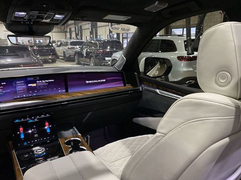 Used 2025 Cadillac Escalade Sport Platinum w/ LPO, Floor Liner Package image 4