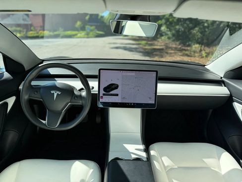 Used 2020 Tesla Model 3 Long Range AWD/4WD image 4