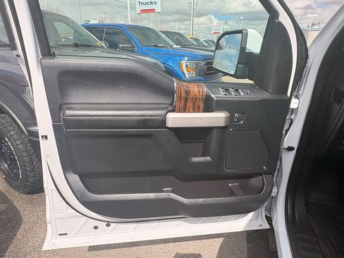 Used 2018 Ford F150 Lariat AWD/4WD image 13