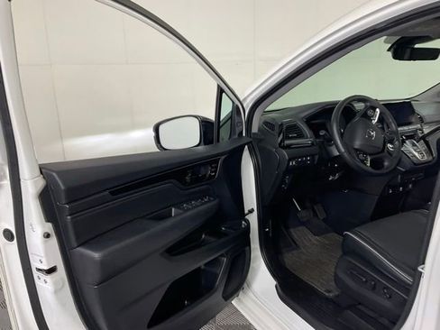 Used 2022 Honda Odyssey Elite image 22