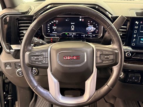 Used 2022 GMC Sierra 1500 Elevation w/ LPO, Elevation Black Package image 18