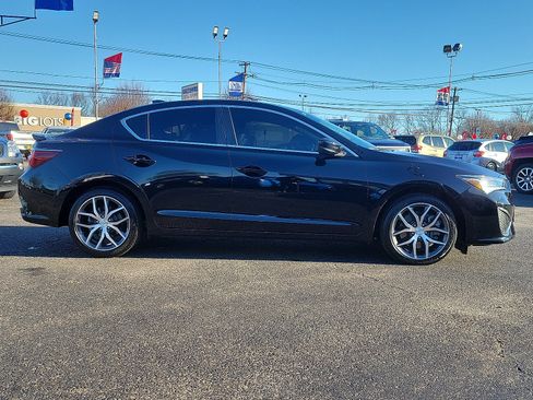 Used 2021 Acura ILX w/ Premium Package FWD image 7