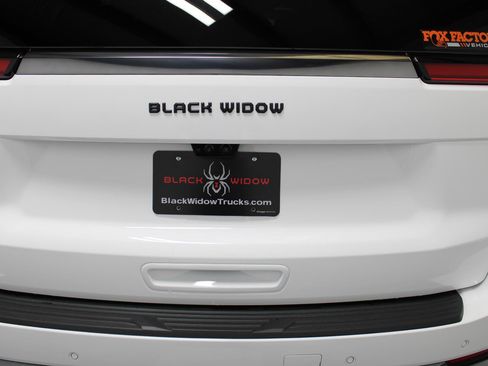 New 2026 GMC Yukon AT4 w/ AT4 Premium Package AWD/4WD image 35