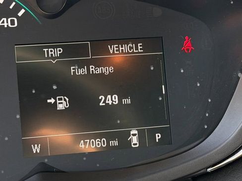 Used 2022 Chevrolet Trax LT w/ LT Convenience Package image 30