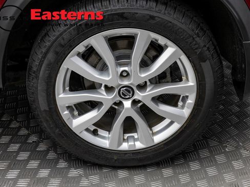 Used 2020 Nissan Rogue Sport S w/ Appearance Package FWD image 8