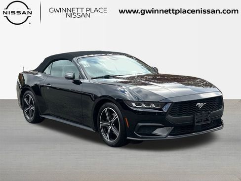 Used 2024 Ford Mustang Premium image 3
