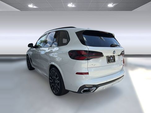Used 2024 BMW X5 xDrive50e w/ M Sport Package AWD/4WD image 3