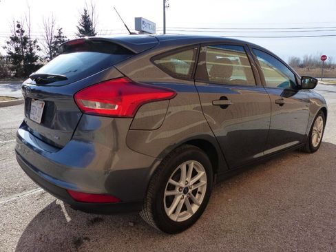 Used 2017 Ford Focus SE image 9