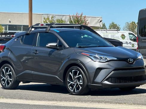 Used 2021 Toyota C-HR XLE FWD image 10