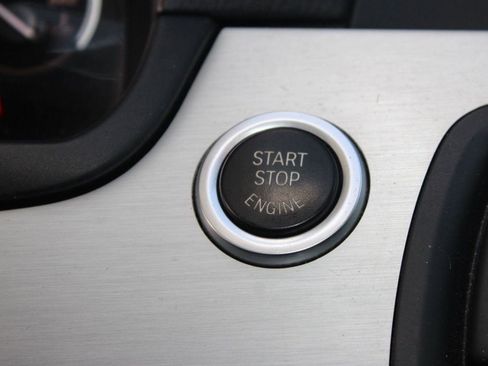 Used 2012 BMW 550i xDrive Sedan image 28