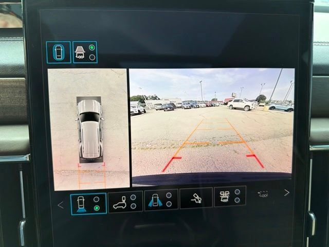 Used 2025 GMC Yukon Denali Ultimate AWD/4WD image 22