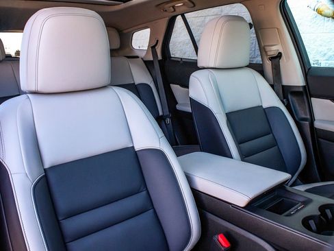 Used 2025 Honda Prologue Touring image 40