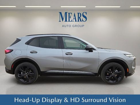 Used 2025 Buick Envision Sport Touring image 7