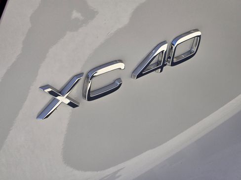 New 2026 Volvo XC40 B5 Plus w/ Protection Package Premier image 13