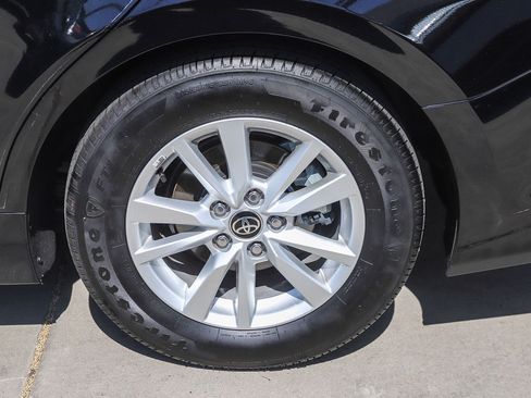 Used 2025 Toyota Camry LE FWD image 11