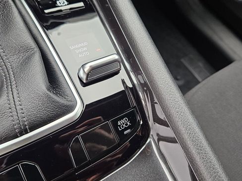 New 2025 Jeep Compass Sport image 21