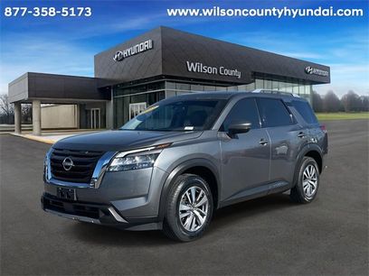 Used 2023 Nissan Pathfinder SL