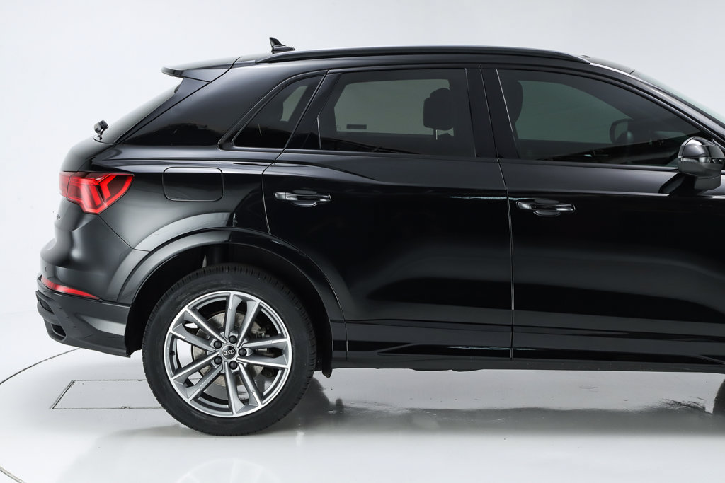 Used 2023 Audi Q3 2.0T Premium Plus w/ Premium Plus Package AWD/4WD image 18