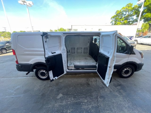 Used 2020 Ford Transit 250 Low Roof RWD image 2
