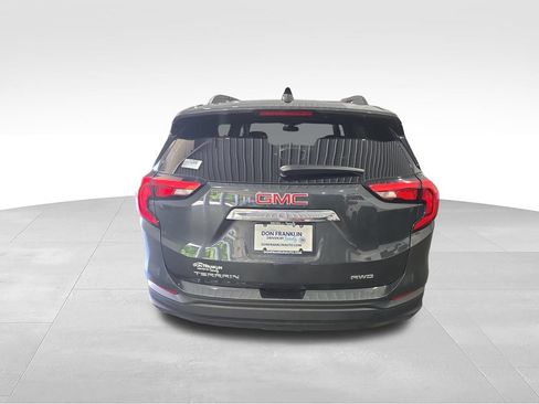 Used 2018 GMC Terrain SLE w/ Driver Convenience Package AWD/4WD image 4