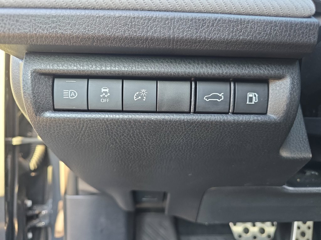 Certified 2025 Toyota Camry SE AWD/4WD image 30