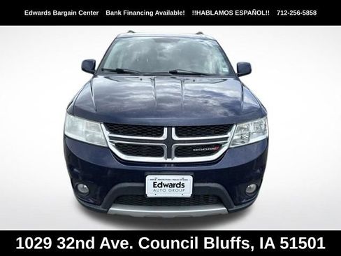 Used 2017 Dodge Journey SXT w/ Comfort/Convenience Group AWD/4WD image 2