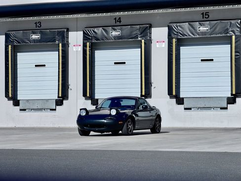 Used 1997 MAZDA MX-5 Miata image 12